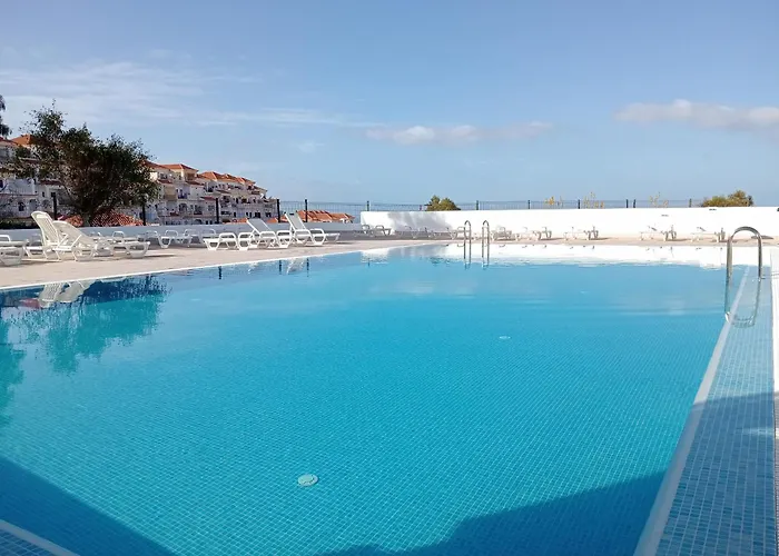 Royal Ocean View Aloha Garden אדחה