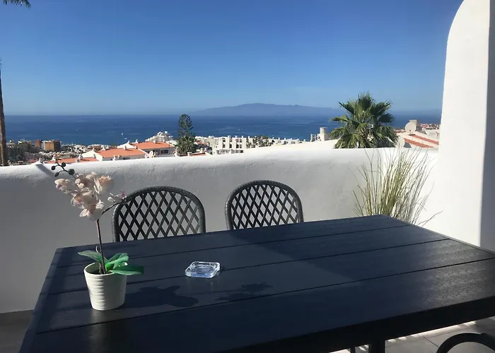 Royal Ocean View Aloha Garden شقة أذيخي